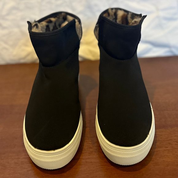 (Never Used) Black Platform Booties with Leopard Print Faux Fur Lining - Picture 5 of 10